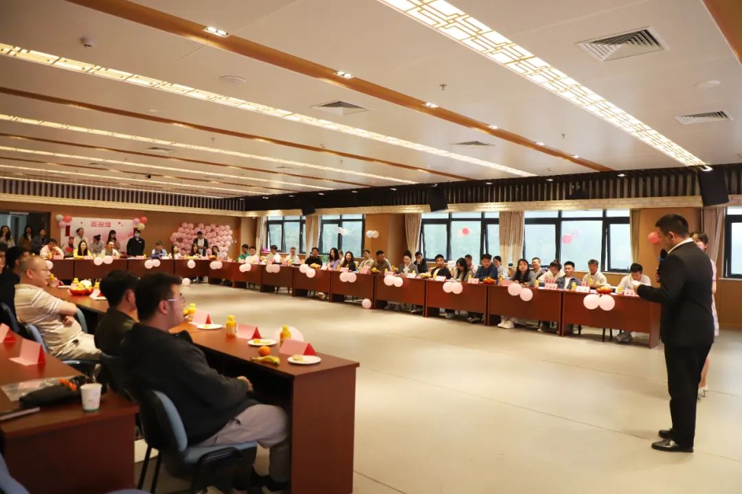 “杏林春暖 药香传情” ——遵义市中医院举行青年交友活动